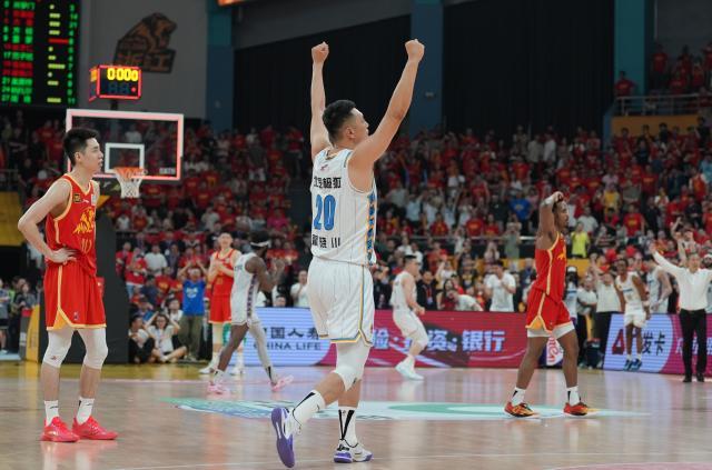 （体育）（57）篮球——CBA总决赛第五场：浙江方兴渡对阵北京北汽+XxjpseC007495_20250517_PEPFN0A001.jpg