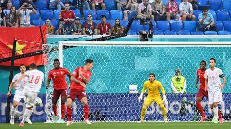 开云-不是C罗希克 喧宾夺主 为何乌龙成欧洲杯头号射手