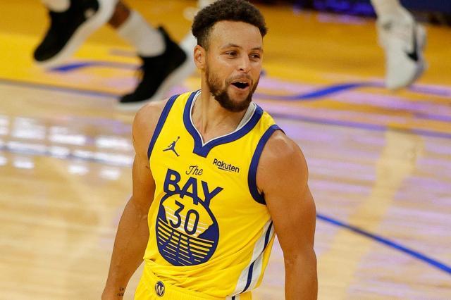 1610353546142077339.jpg https___hypebeast.com_image_2021_01_steph-curry-nba-golden-state-warriror-sets-career-high-62-points-001.jpg
